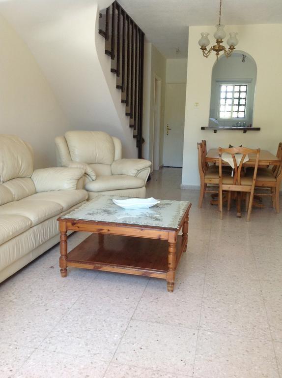 Paphos Townhouse Exterior photo