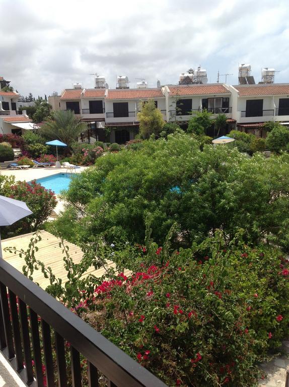 Paphos Townhouse Exterior photo